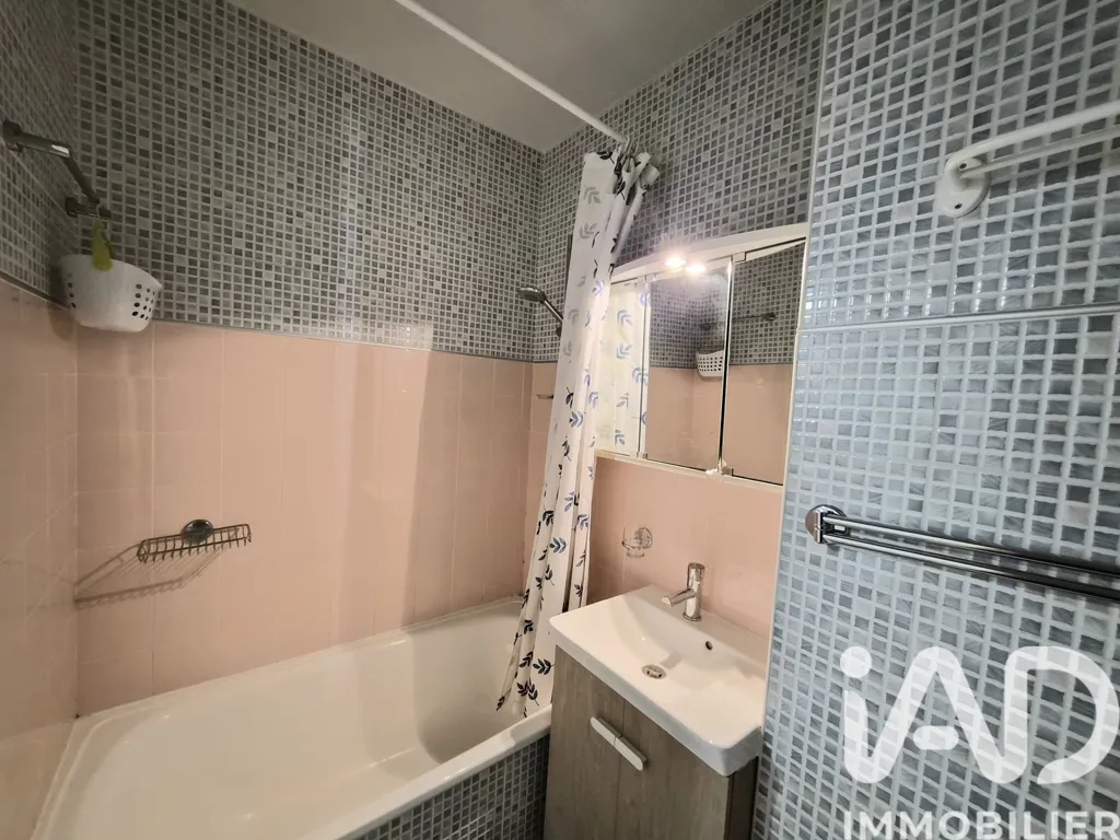Bathrooms - Studio with Balcony at Bagneres-De-Bigorre