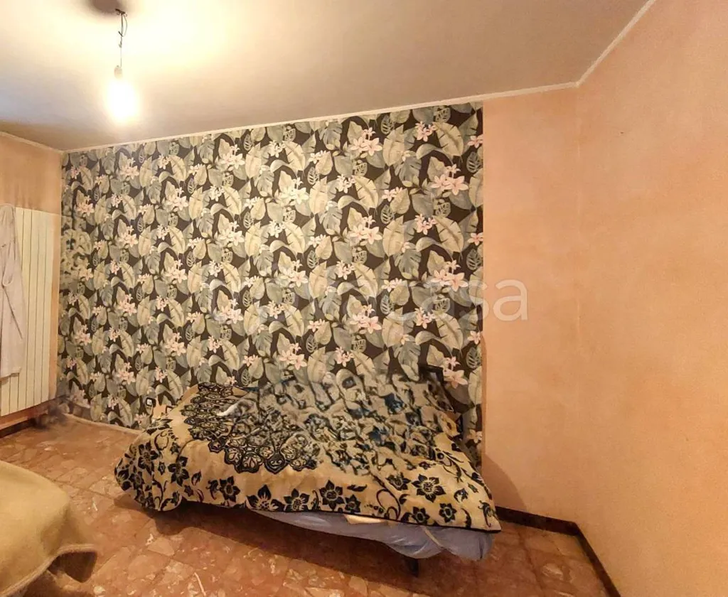 Chambres - Rented Apartment with Balcony on Corso Piemonte, Saluzzo