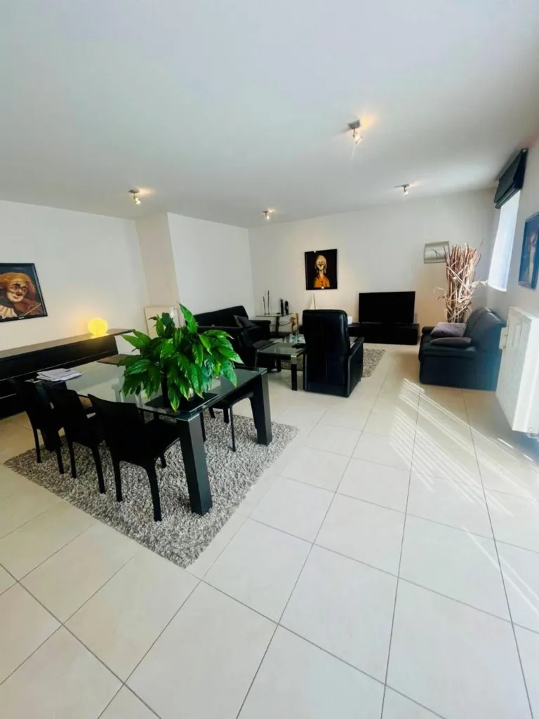 Elutuba - Modern Ground Floor Flat near Aalst Park