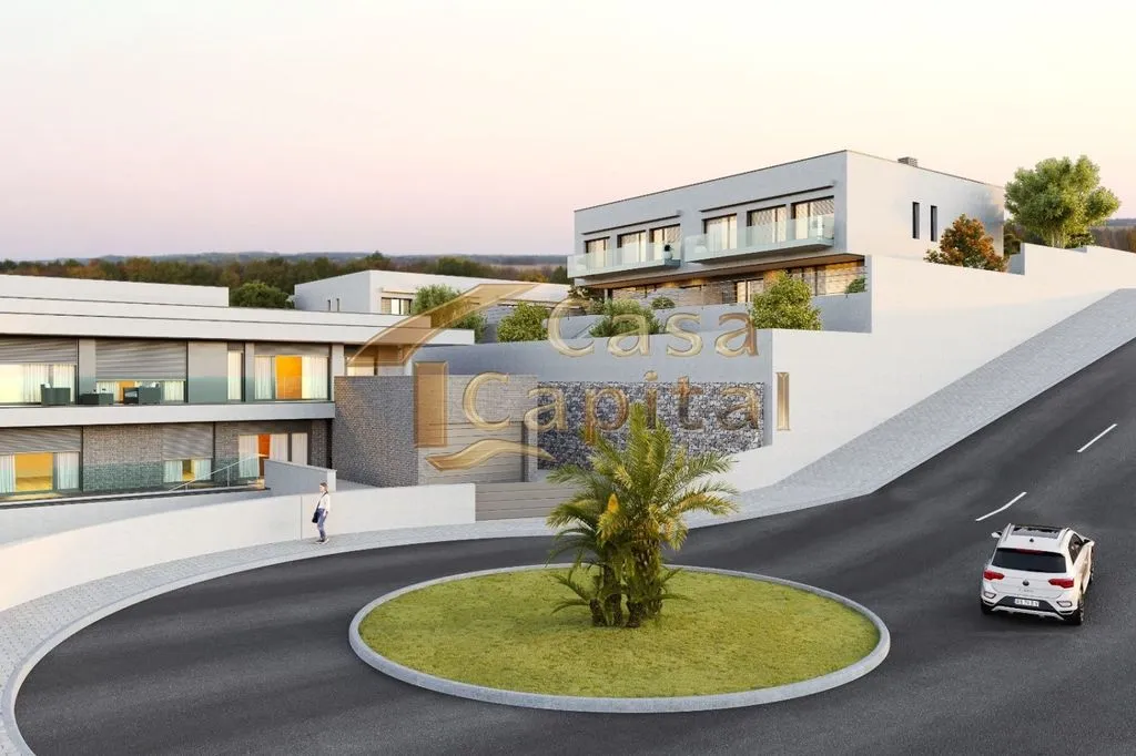 Luxury House with Garden in Vila Real