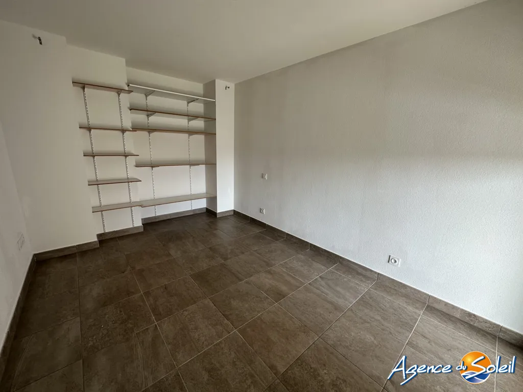 Buanderie - Appartement 2 Pièces Plein Sud avec Loggia à Aude