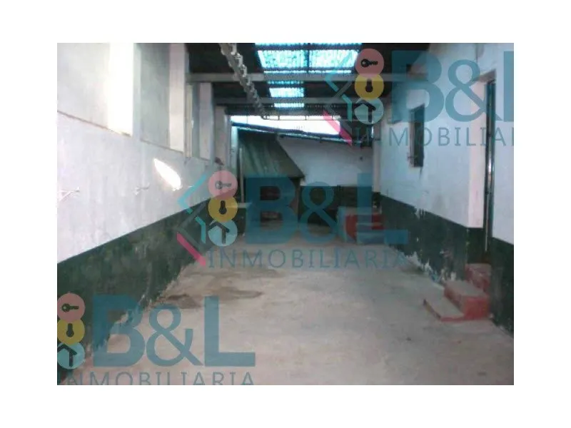 Commercial property in Cala