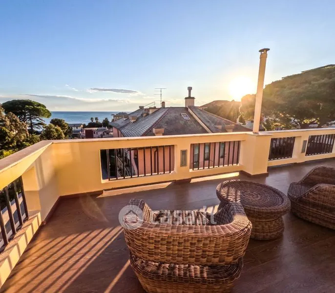 Terrasse - Luxury Penthouse with Sea View in Genoa
