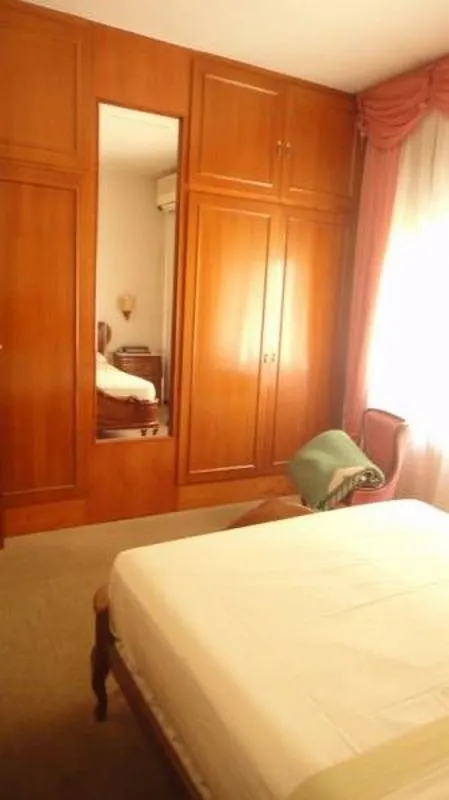 Chambres - Luxury House with Terrace in Cornellà de Llobregat
