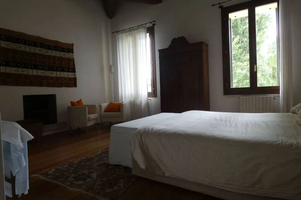 Chambres - Luxury Villa with Private Garden in Due Carrare