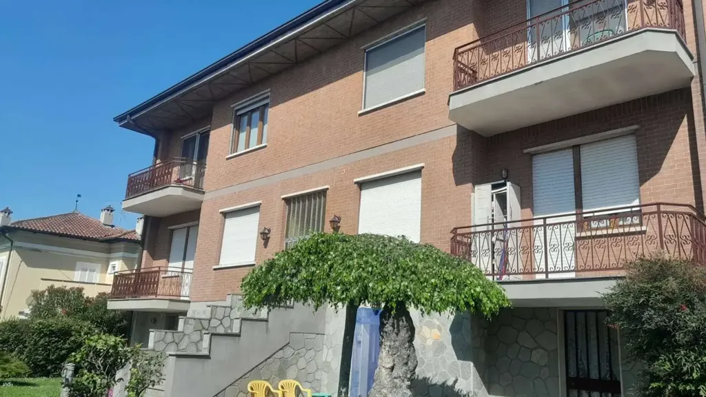 Välivaade - Quadrilocale with Private Garden in Cambiano