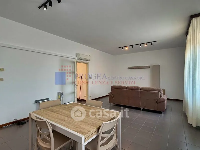 Salle à manger - Trilocale with Balcony in Bergamo