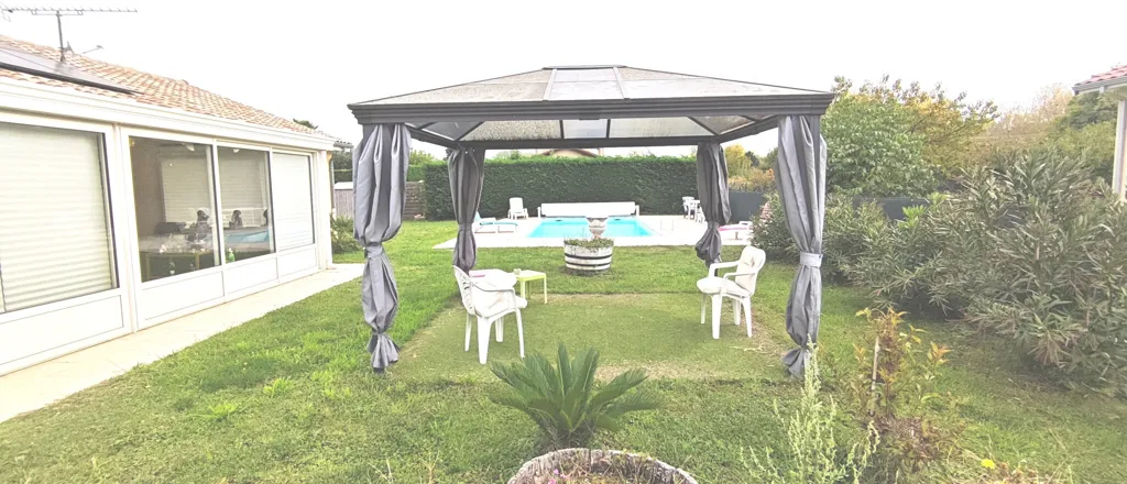 Garden - Detached House with Pool in Limony