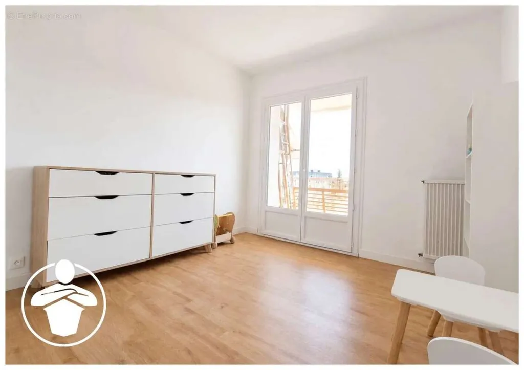 Magamistoad - Bright Apartment with Balcony in Agen