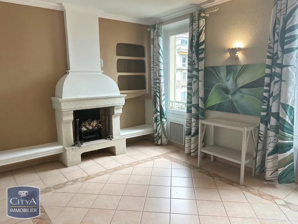 Séjour - Appartement de Charme avec Vue Dégagée à Cannes