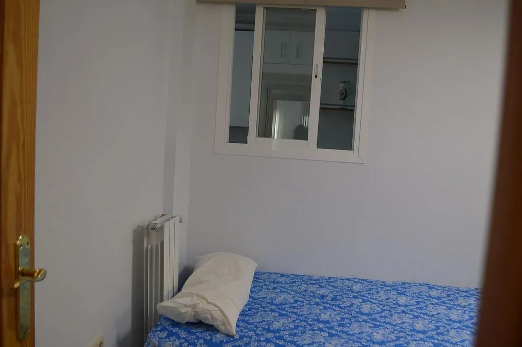 Magamistoad - Amueblated Flat with Balcony in Granada