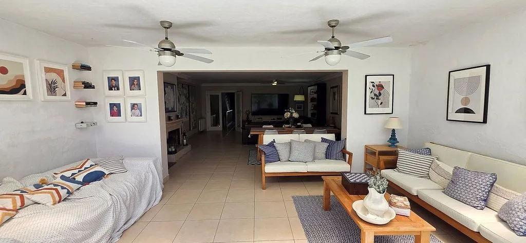 Elutuba - Semi-Detached House with Pool in Rocafort