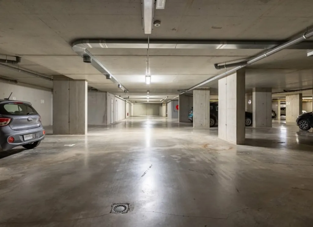 Garage - Appartement avec Jardin et Terrasse à Arlon