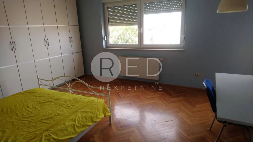 Magamistoad - Spacious Flat with Loggias in Osijek Centre
