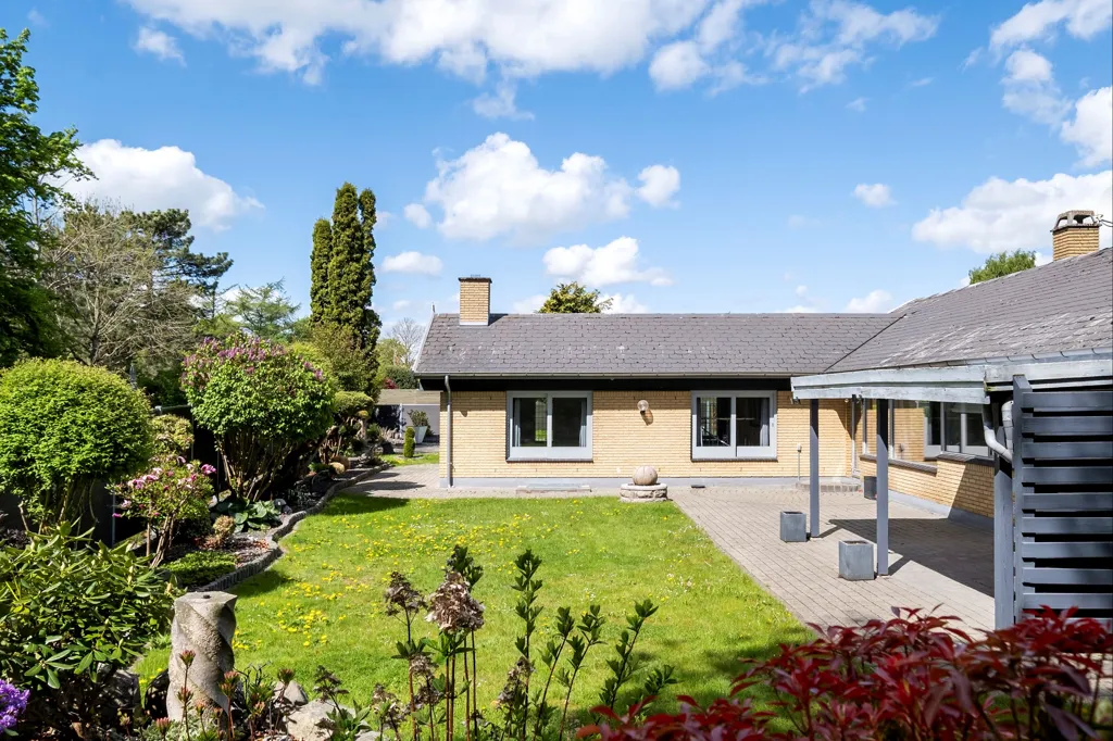 Jardin - Fenced Villa with Garden in Hillerød