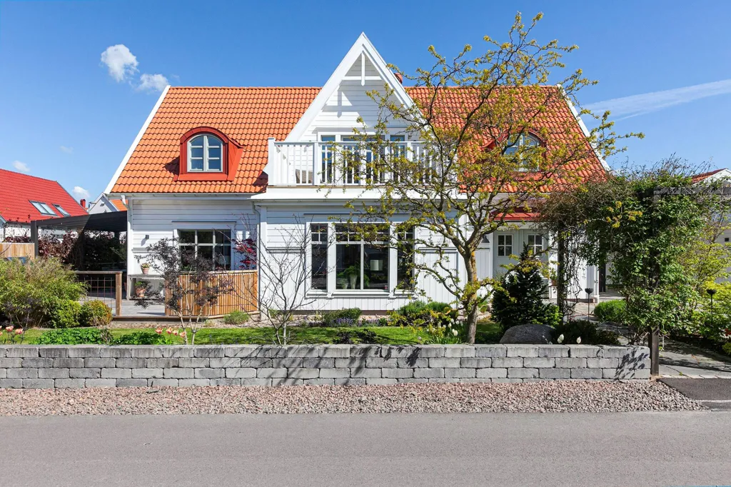 Välivaade - Charming Villa with Pool in Suburban Area