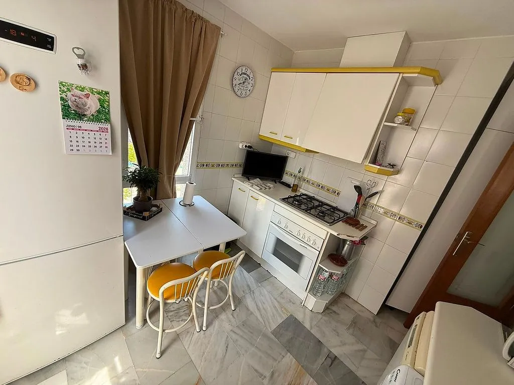 Köök - Apartment with Pool in Albufereta