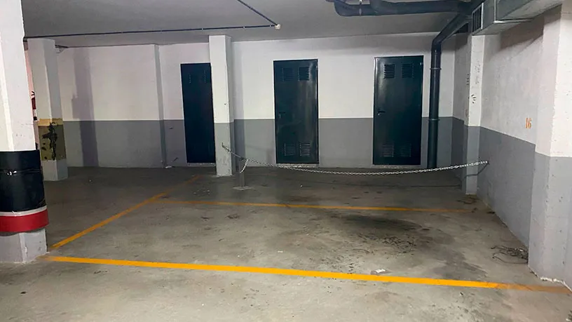 Garaaž - Parking Space in Piera, Barcelona