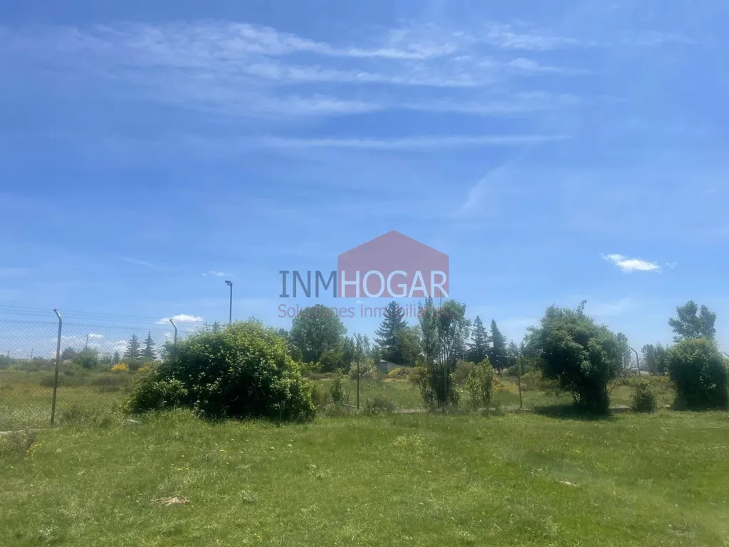 Aed - Rustic Plot in Herradón de Pinares