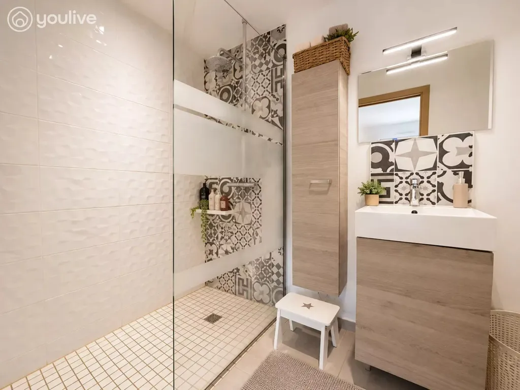Salles de bain - Maison 6 pièces à Briollay