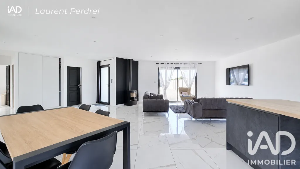 Soggiorno - Contemporary House with Pool in Allaire