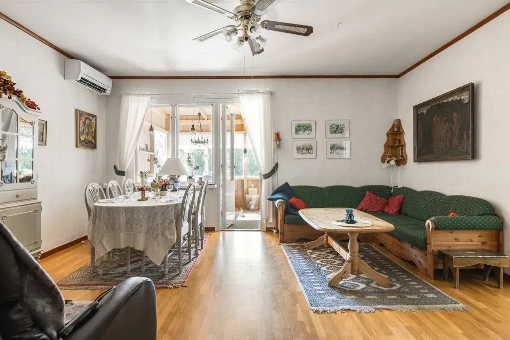 Soggiorno - Charming Semi-detached House with Veranda in Järpen