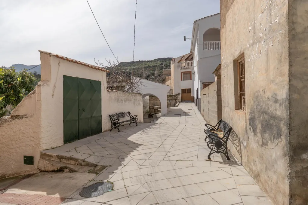 Extérieur - Two-Storey House with Terrace in Albuñuelas
