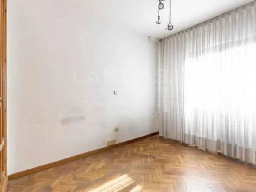 Toad - Corner Flat with Terraces in Imperial, Madrid