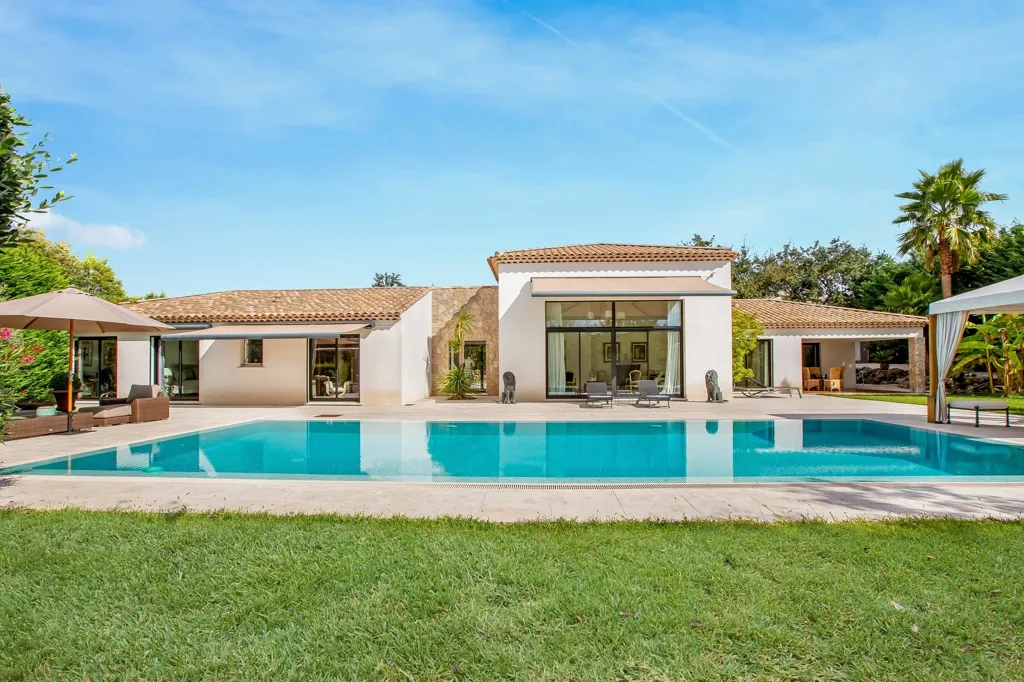 Piscina - Contemporary Villa with Pool in Roquefort-les-Pins