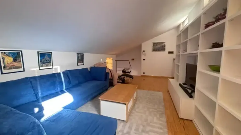 Elutuba - Renovated Apartment with View in Piacenza