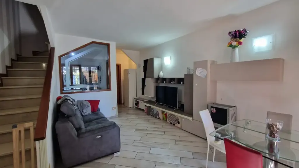 Séjour - Villa with Garden in Ciampino