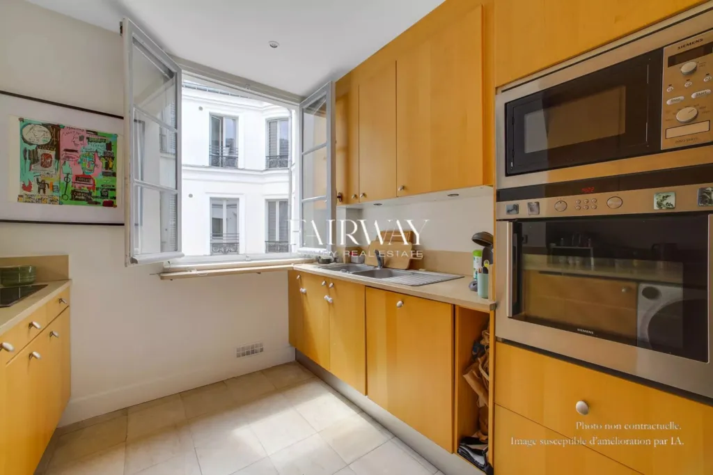 Köök - Haussmannian Flat with Courtyard View in Paris 8e
