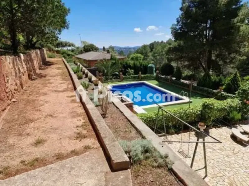 Bassein - Chalet with Pool and Terrace in Cervelló