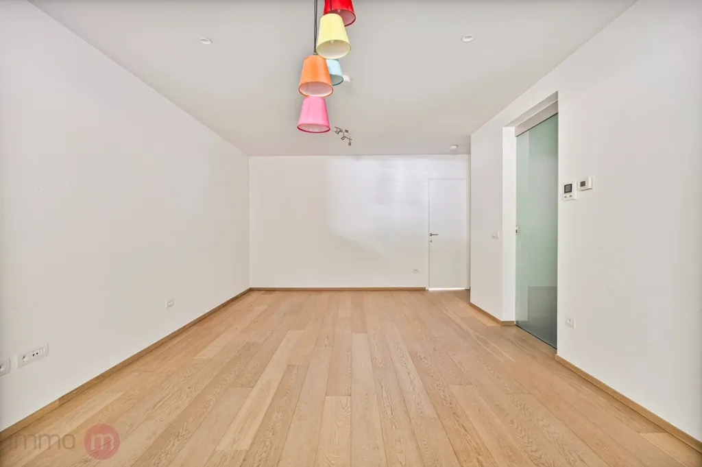 other_room