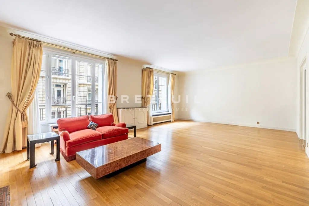Appartement 4 pièces à Paris 16ème