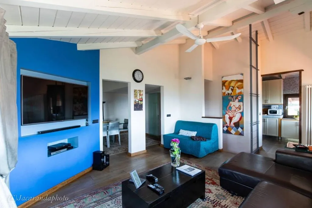 Elutuba - Luxury Villa with Pool in Podenzana
