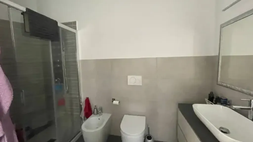Vannitoad - Rear-Facing Apartment with Balcony in Pegli, Genoa