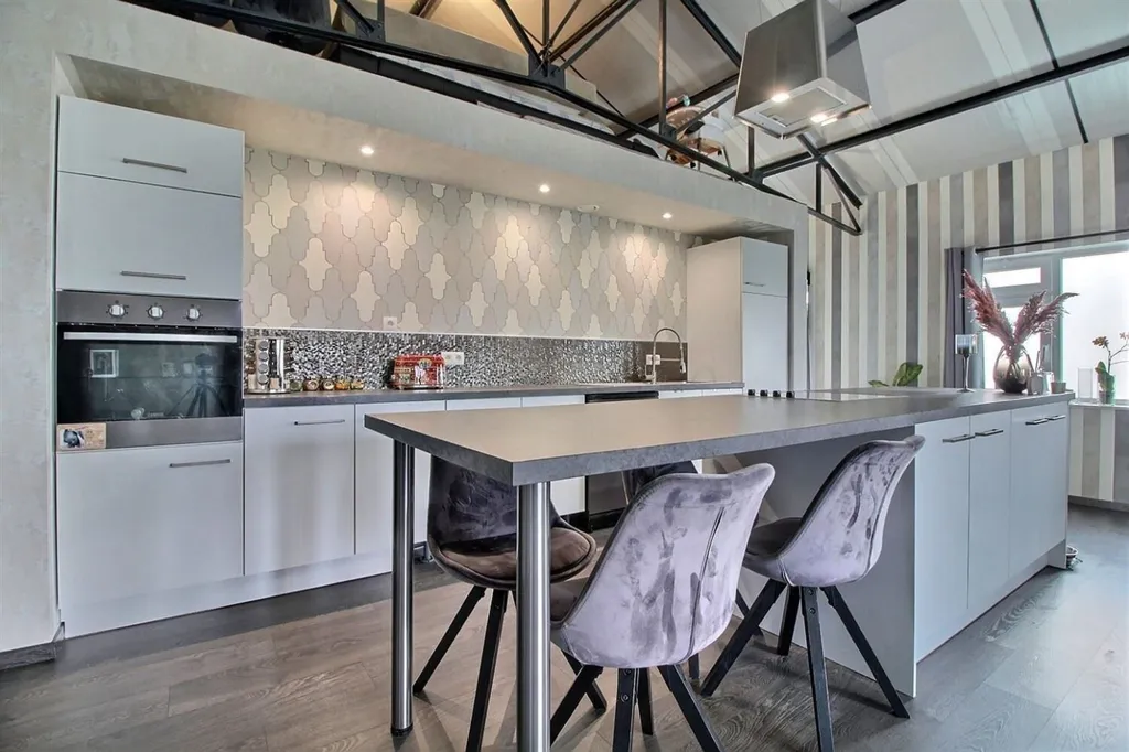 Cocina - Fully Renovated Loft with Double Glazing in Luingne