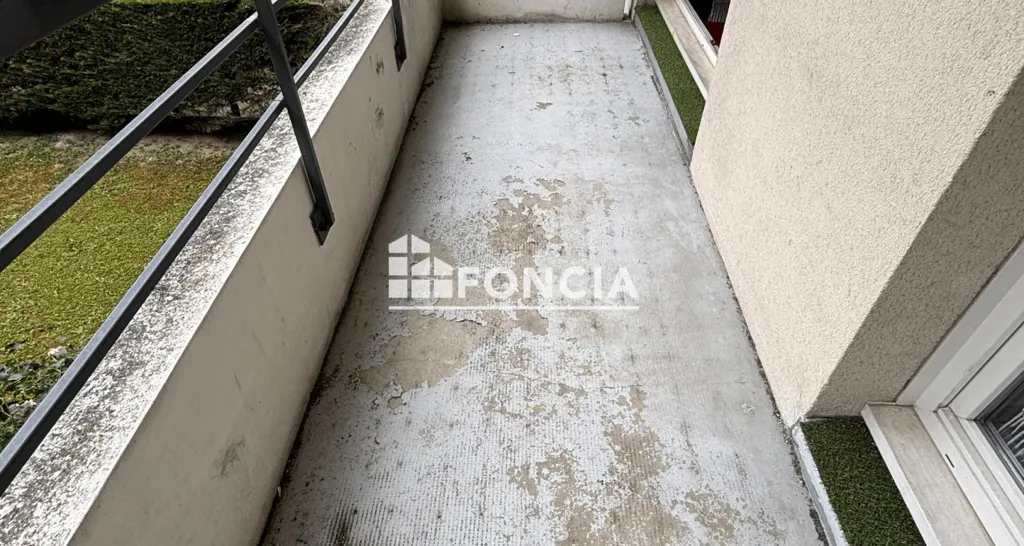 Balcone - T3 Flat with Balcony in Argenteuil Centre