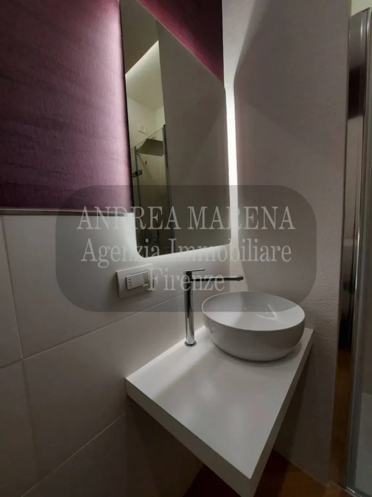 Salles de bain - Fully Furnished Flat with Balcony in Florence