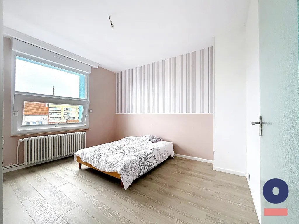 Chambres - Villa avec Jardin et Garage dans le Quartier Excentric à Dunkerque