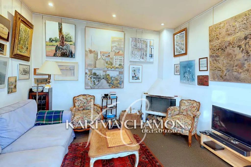 Living Room - 5-room house in L'hay-Les-Roses