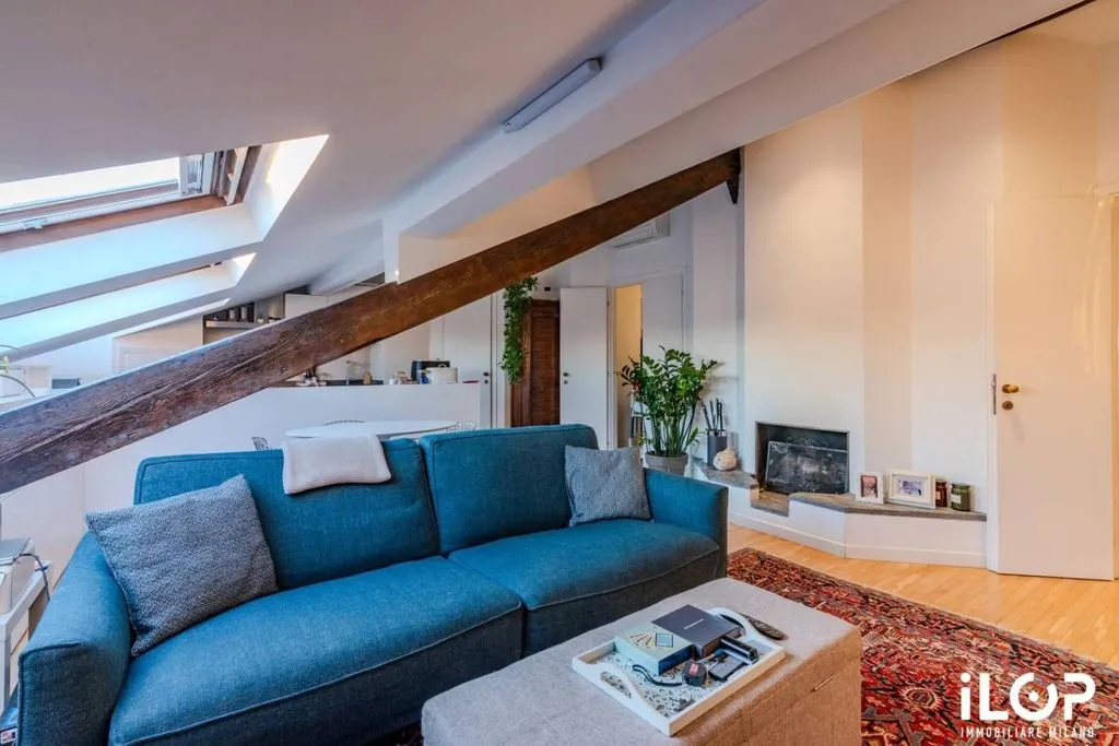 Elutuba - Luxury Flat with Double Exposure in Milan