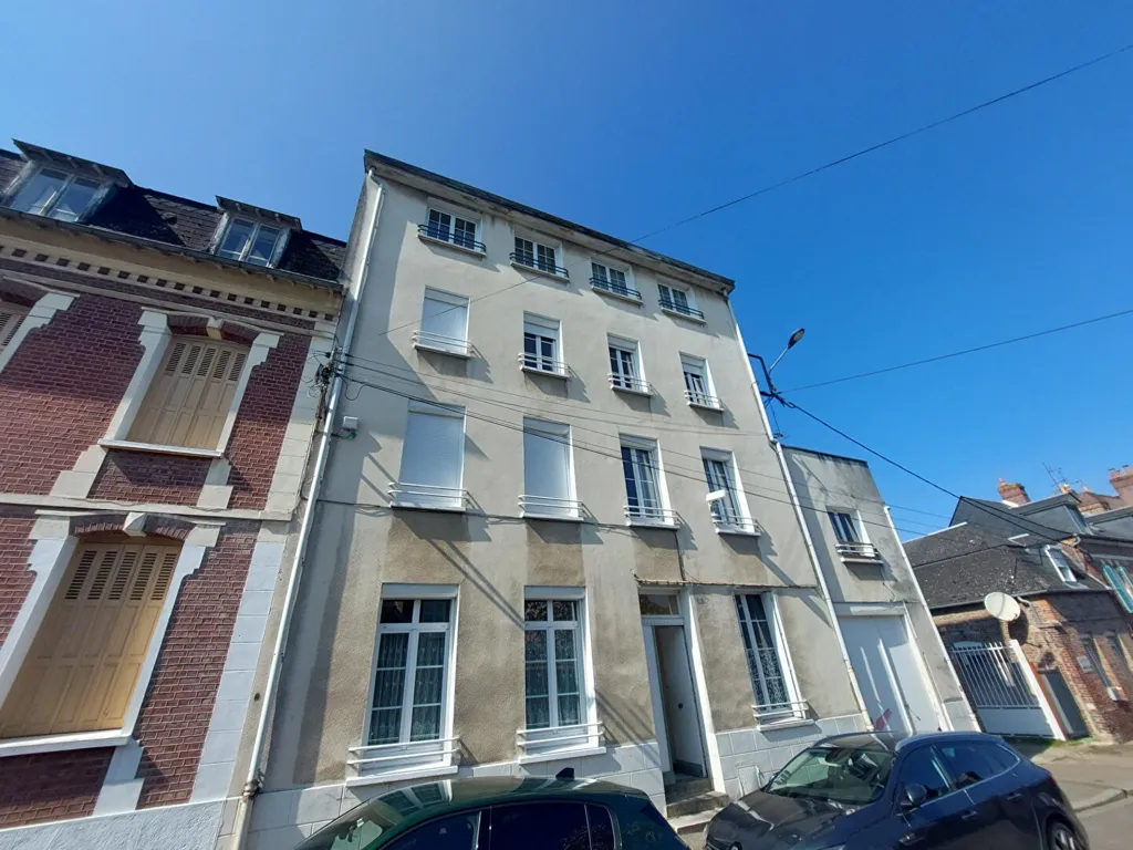 Välivaade - 3-Bedroom Apartment with Private Garage in Eu