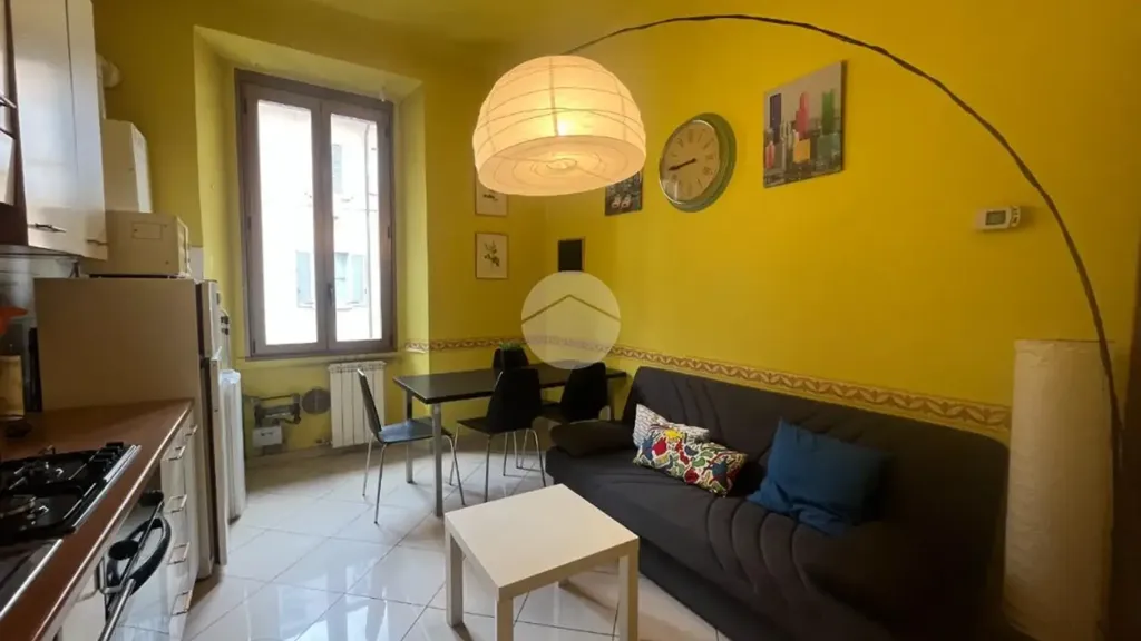 Elutuba - Armed Trilocale with Garden in Milan