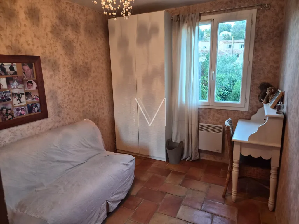 Chambres - Maison Luxueuse avec Piscine au Plan-de-la-Tour