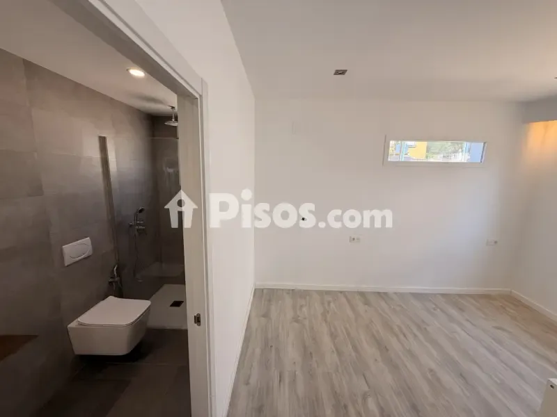 Vannitoad - New Flat with Pool in Creixell