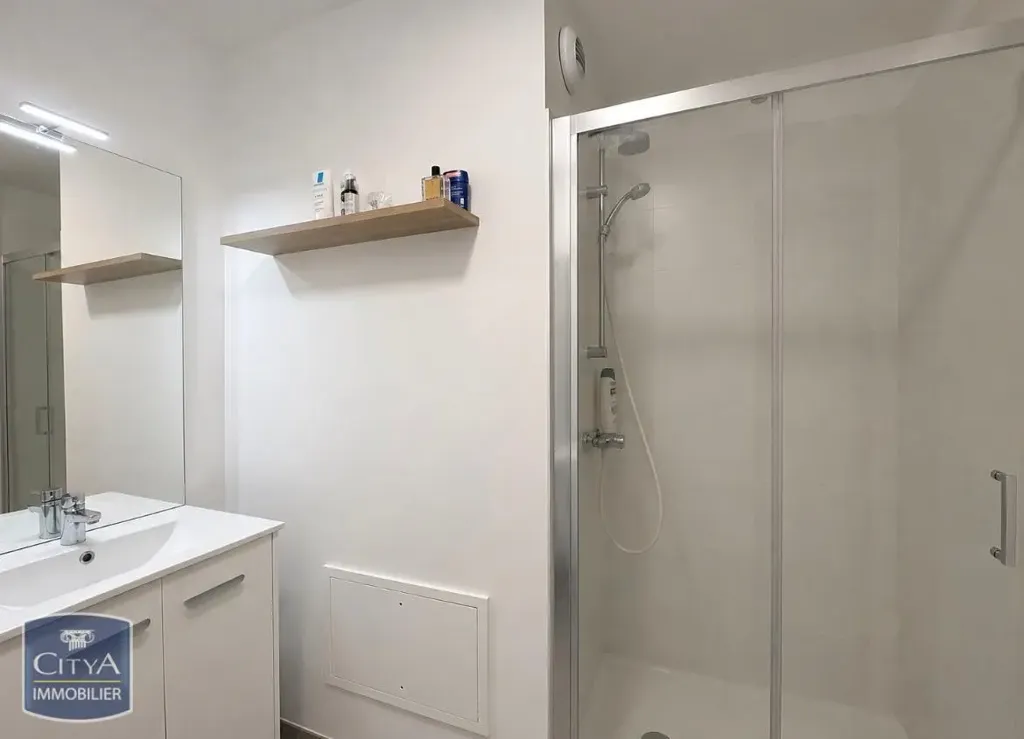 Salles de bain - Appartement Neuf avec Terrasse à Chartres