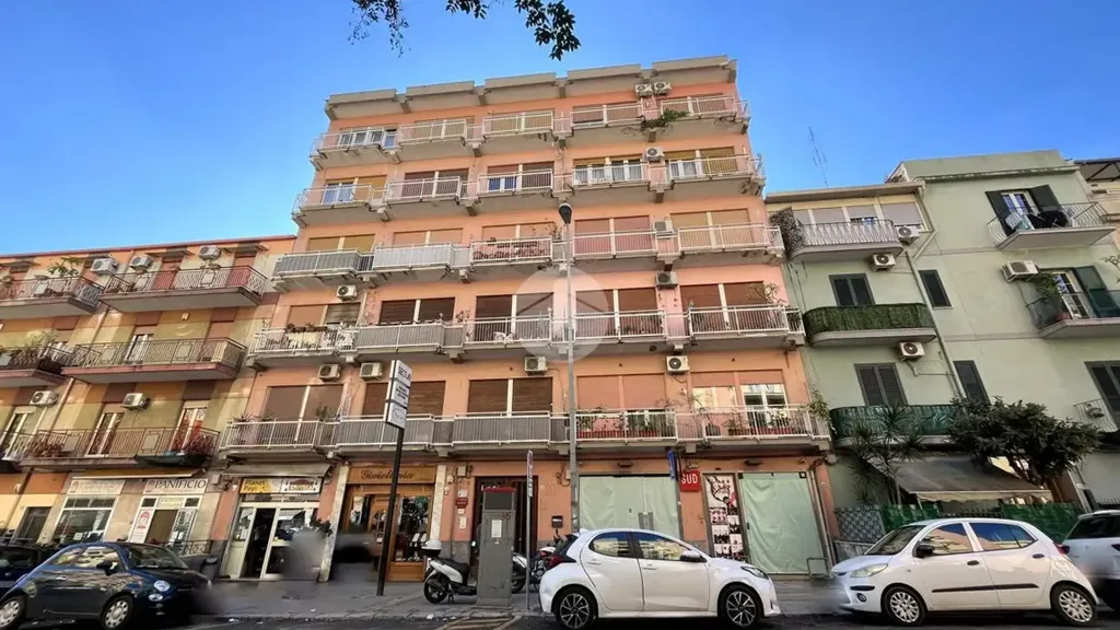 Esterno - Apartment with Balcony in Palermo