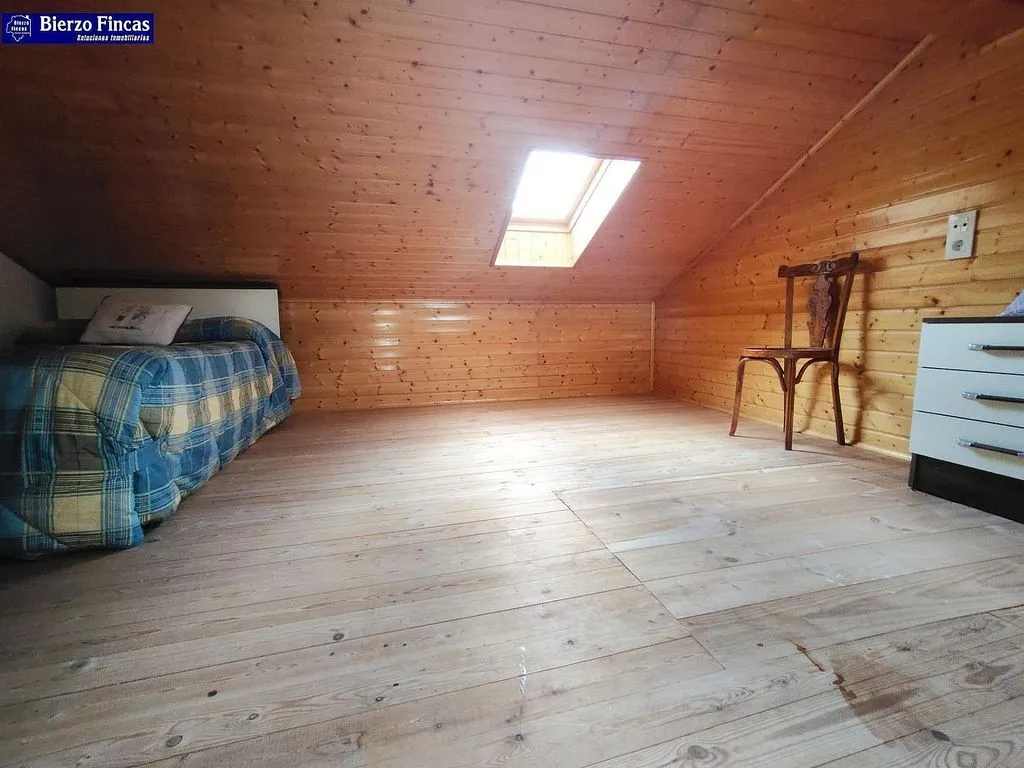 Pièces - Spacious Chalet with Garden in Fabero
